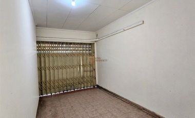10 menit Ke Pasar Baru, Mall Mangga Dua, Stasiun Senen, Dufan Ancol, SDK Tunas Bangsa Gunung Sahari, RS Husada, Disewa Rumah Kartini 330m siap Huni