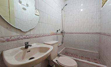 10 menit Ke Pasar Baru, Mall Mangga Dua, Stasiun Senen, Dufan Ancol, SDK Tunas Bangsa Gunung Sahari, RS Husada, Disewa Rumah Kartini 330m siap Huni