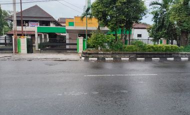 Tanah dan Bangunan Gedung Klinik Strategis Area Wirobrajan Yogyakarta