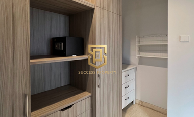 Apartemen 1Park Avenue Tower Queen Low Floor Fully Furnished Siap Huni