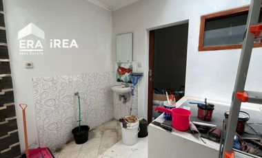 RUMAH DIJUAL DI SOLO DEKAT PAKUWON MALL SOLO BARU FULL FURNISHED