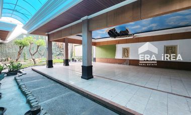 DISEWAKAN RUMAH MEWAH DI SOLO DEKAT PARAGON MALL