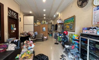 RUMAH DIJUAL SOLO JEBRES DEKAT PASAR GEDHE SOLO