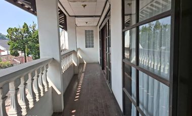 Rumah mewah 2 Lantai di Setiabudhi Bandung utara