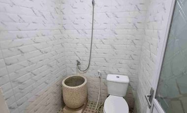 sewa rmh baru 2Lt di lebak ,bisa buat usaha depot,toko dll