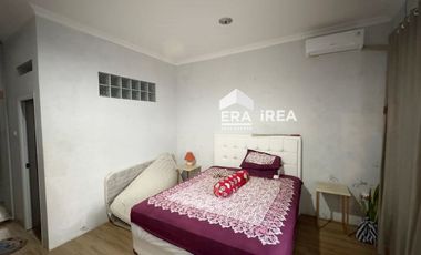 RUMAH DIJUAL DI SOLO DEKAT PASAR HARJODAKSINO SINGOSAREN PLAZA