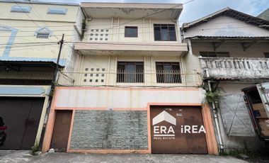 RUMAH DIJUAL DI SOLO DEKAT PASAR LEGI HOTEL MAHALAYA DAN STASIUN BALAPAN