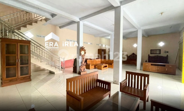 Dijual ruang usaha dan rumah Pengging Boyolali