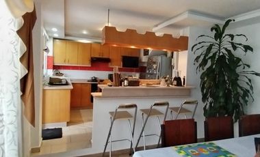 En Venta Casa en sector Carretas, cerca a Yanbal y Centro Comercial El Portal, Norte de Quito