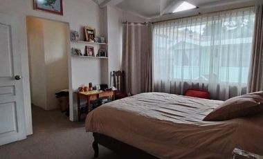 En Venta Casa en sector Carretas, cerca a Yanbal y Centro Comercial El Portal, Norte de Quito