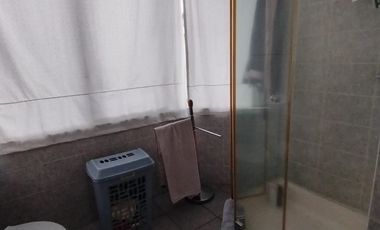 En Venta Casa en sector Carretas, cerca a Yanbal y Centro Comercial El Portal, Norte de Quito