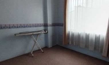 En Venta Casa en sector Carretas, cerca a Yanbal y Centro Comercial El Portal, Norte de Quito