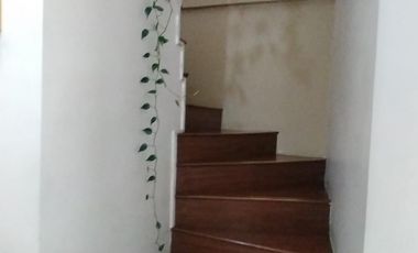 En Venta Casa en sector Carretas, cerca a Yanbal y Centro Comercial El Portal, Norte de Quito