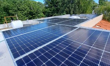 Remodeled 3-Bedroom Home for Rent in Playacar – Golf Views, Pool & Solar Panels