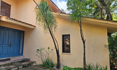 Remodeled 3-Bedroom Home for Rent in Playacar – Golf Views, Pool & Solar Panels