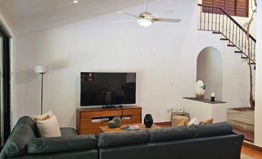 Remodeled 3-Bedroom Home for Rent in Playacar – Golf Views, Pool & Solar Panels
