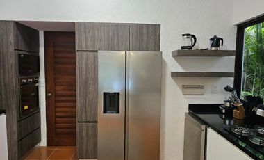 Remodeled 3-Bedroom Home for Rent in Playacar – Golf Views, Pool & Solar Panels