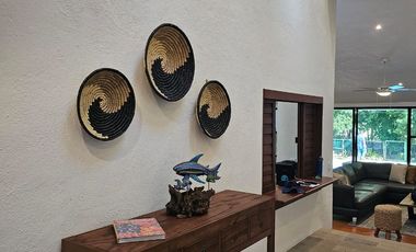 Remodeled 3-Bedroom Home for Rent in Playacar – Golf Views, Pool & Solar Panels