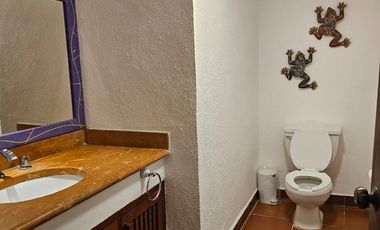 Remodeled 3-Bedroom Home for Rent in Playacar – Golf Views, Pool & Solar Panels