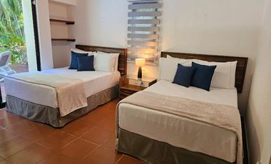 Remodeled 3-Bedroom Home for Rent in Playacar – Golf Views, Pool & Solar Panels