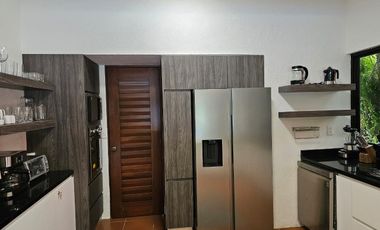 Remodeled 3-Bedroom Home for Rent in Playacar – Golf Views, Pool & Solar Panels