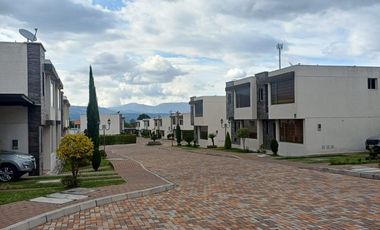 TUMBACOAMPLIA CASA DE ARRIENDO EN CONJUNTO, $760 INCLUIDA ALICUOTA