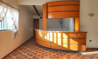 Leon Propiedades vende parcela con casa en sector Lo Águila centro, Curacaví.