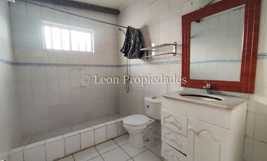 Leon Propiedades vende parcela con casa en sector Lo Águila centro, Curacaví.