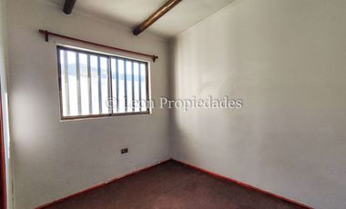 Leon Propiedades vende parcela con casa en sector Lo Águila centro, Curacaví.