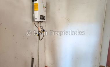 Leon Propiedades vende parcela con casa en sector Lo Águila centro, Curacaví.