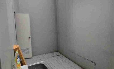 Disewakan RUKO 3 LAntai 1/2