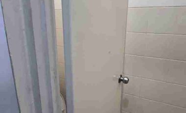 Disewakan RUKO 3 LAntai 1/2