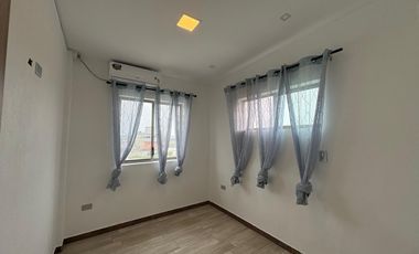 VENDO DEPARTAMENTO EN TERCER PISO CON AMPLIA TERRAZA