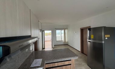 VENDO DEPARTAMENTO EN TERCER PISO CON AMPLIA TERRAZA
