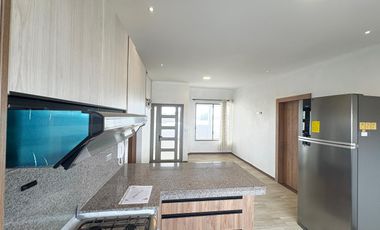 VENDO DEPARTAMENTO EN TERCER PISO CON AMPLIA TERRAZA