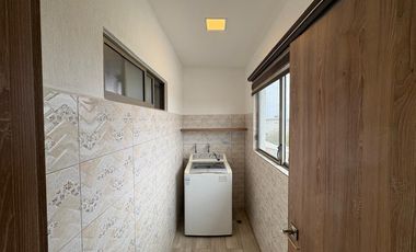 VENDO DEPARTAMENTO EN TERCER PISO CON AMPLIA TERRAZA