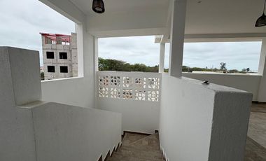 VENDO DEPARTAMENTO EN TERCER PISO CON AMPLIA TERRAZA