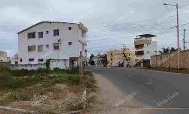 VENDO ESPECTACULAR TERRENO ESQUINERO, ALADO DE LA CIUDADELA COUNTRY CLUB  A POCAS CUADRAS DEL MALECON