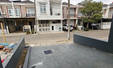Rumah Baru 2 Lantai di Park Residence Taman Surya