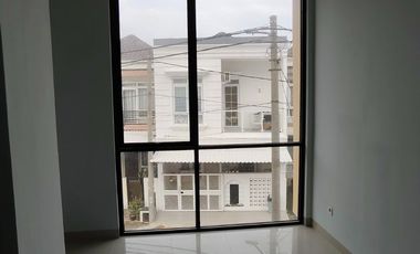 Rumah Baru 2 Lantai di Park Residence Taman Surya