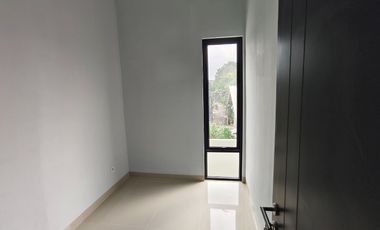 Rumah Baru 2 Lantai di Park Residence Taman Surya