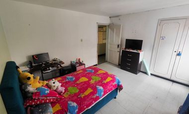🚀 ¡Oportunidad 3 en 1! Inversión, Renta o Compra: Casa Multifuncional en Olaya