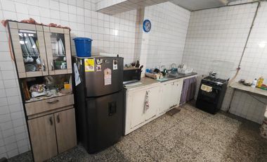 🚀 ¡Oportunidad 3 en 1! Inversión, Renta o Compra: Casa Multifuncional en Olaya