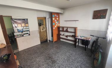 🚀 ¡Oportunidad 3 en 1! Inversión, Renta o Compra: Casa Multifuncional en Olaya