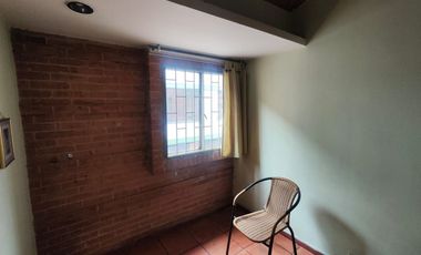 🏡 ¡Inversión u Hogar de Lujo Espacial! Casa de 3 Pisos en Villa Amalia 🚀