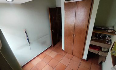 🏡 ¡Inversión u Hogar de Lujo Espacial! Casa de 3 Pisos en Villa Amalia 🚀