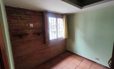 🏡 ¡Inversión u Hogar de Lujo Espacial! Casa de 3 Pisos en Villa Amalia 🚀