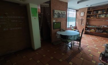 🏡 ¡Inversión u Hogar de Lujo Espacial! Casa de 3 Pisos en Villa Amalia 🚀