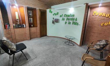 🏡 ¡Inversión u Hogar de Lujo Espacial! Casa de 3 Pisos en Villa Amalia 🚀