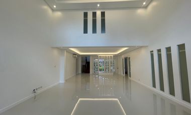 House Newly Renovated with Pool and Garden For Rent Dasmarinas Makati